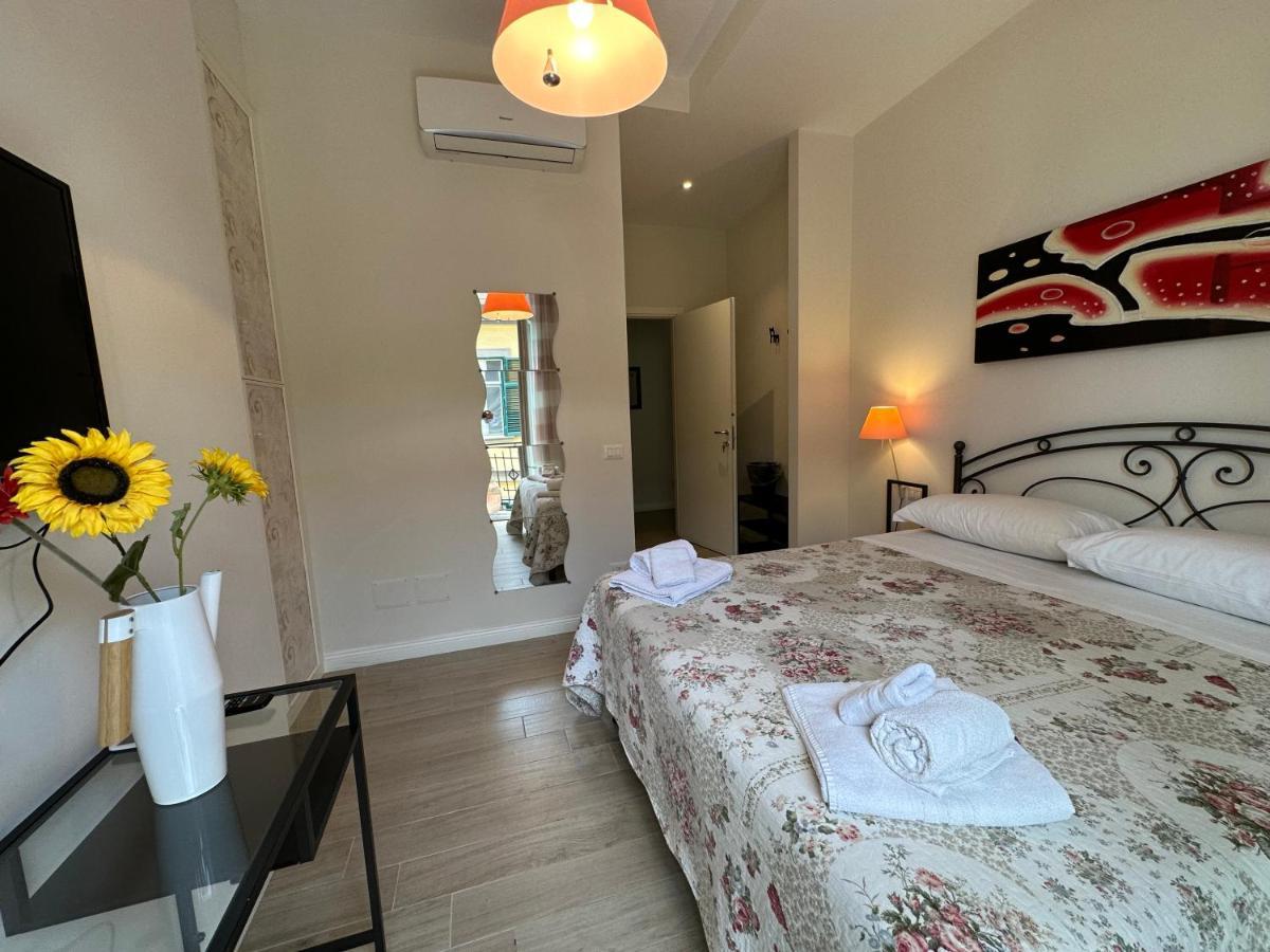 Domus Luca - Central Rooms In The Heart Of נאפולי מראה חיצוני תמונה